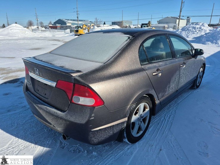 2009-honda-civic-sport-4dr-sedan-5a-image-5