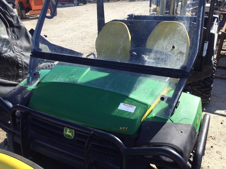 john-deere-gator-image-4