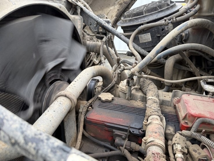 2011-freightliner-vac-con-t/a-vacuum-truck-image-14