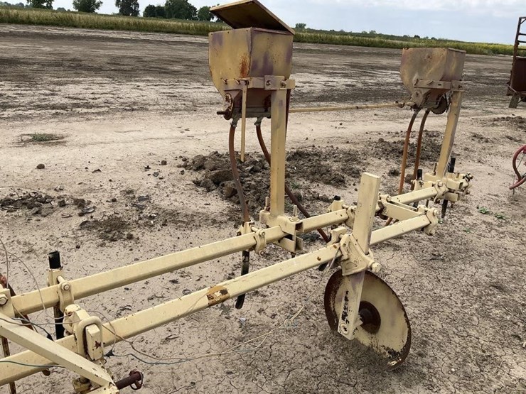 gandy-3-pt-8-row-30"-baiter-bar-image-13