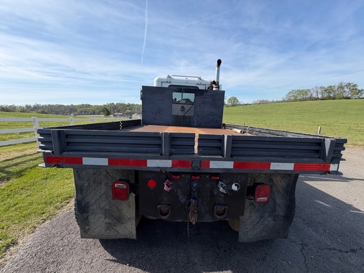 #31768-•-1998-freightliner-single-axle-truck-tractor-image-7