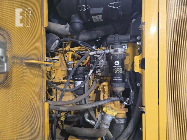 2016-deere-655k-image-22