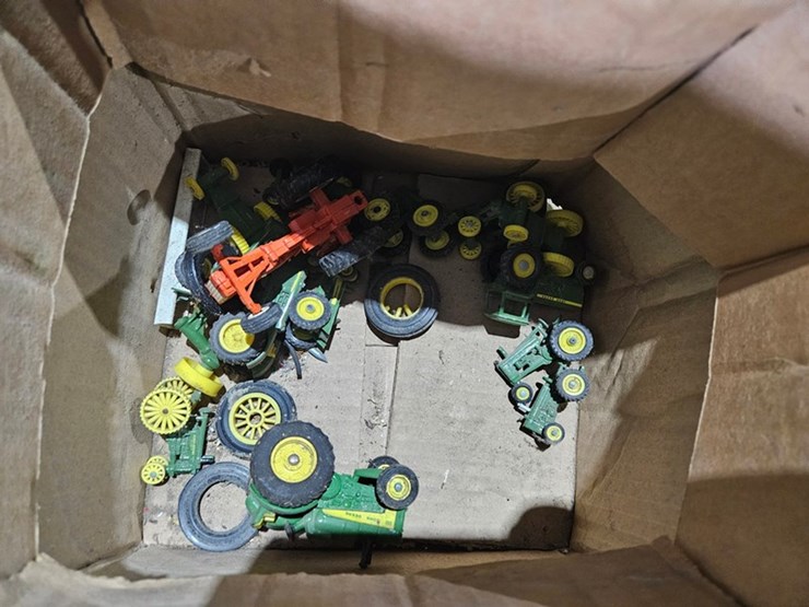 #973-•-box-of-assorted-small-toy-tractors-image-6