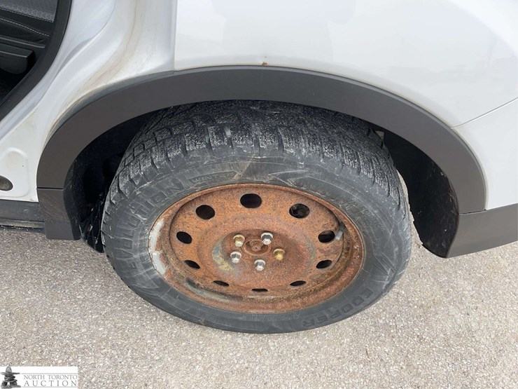 2017-ford-escape-image-23