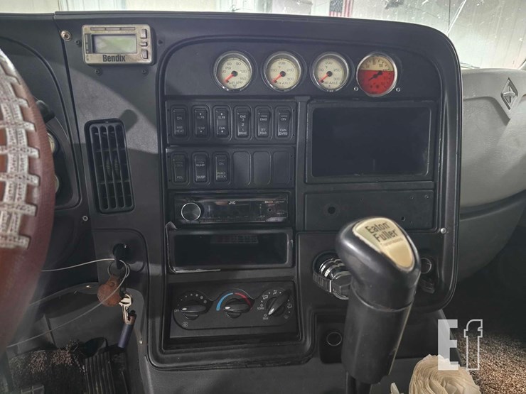 2012-international-prostar-image-14