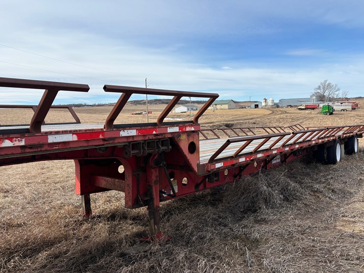 2006-transcraft-flatbed-trailer-image-8