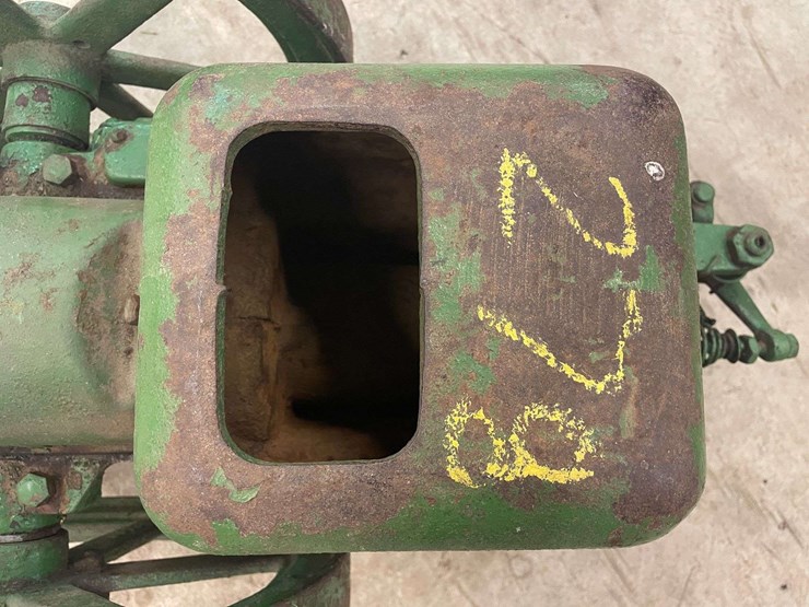 john-deere-11-image-12