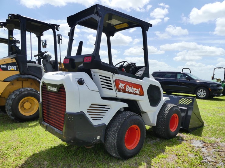 2023-bobcat-l28-image-3