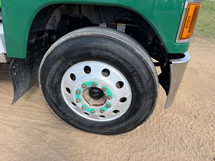 2019-mack-pinnacle-image-16