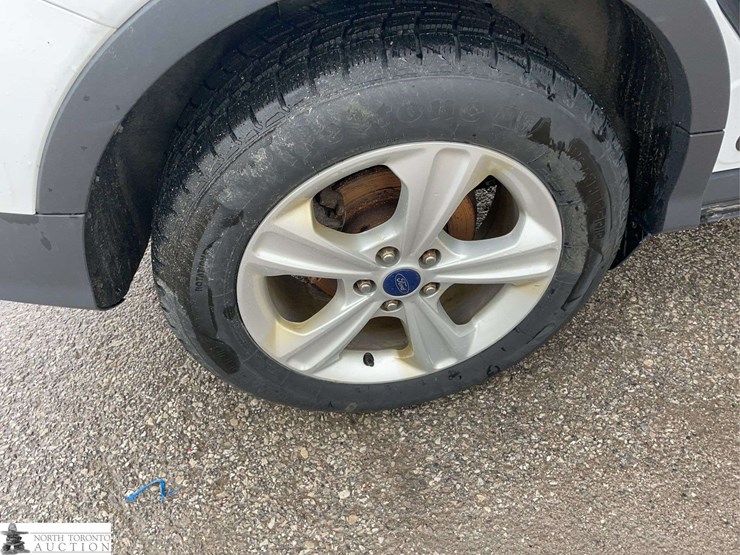 2016-ford-escape-image-22