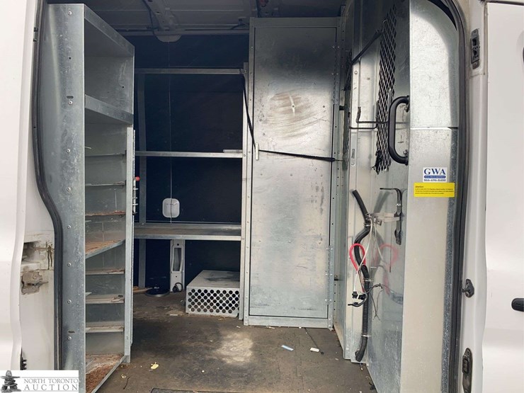 2016-ford-transit-image-27