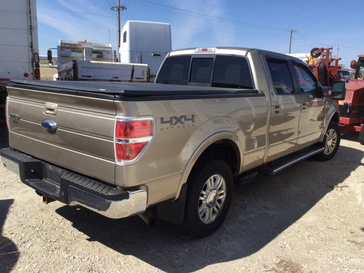2011-ford-f150-lariat-image-2
