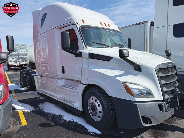 2022-freightliner-cascadia-126-image-1