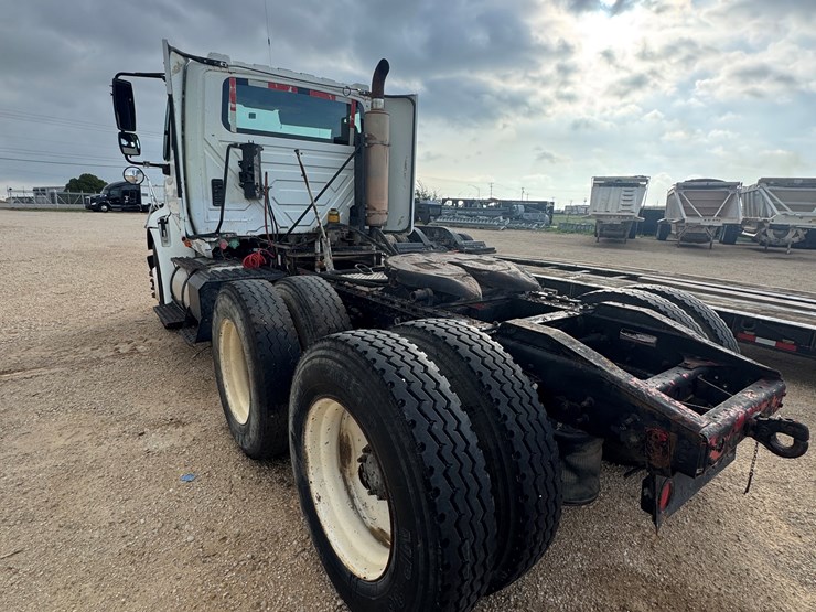 2004-international-transtar-8600-image-2