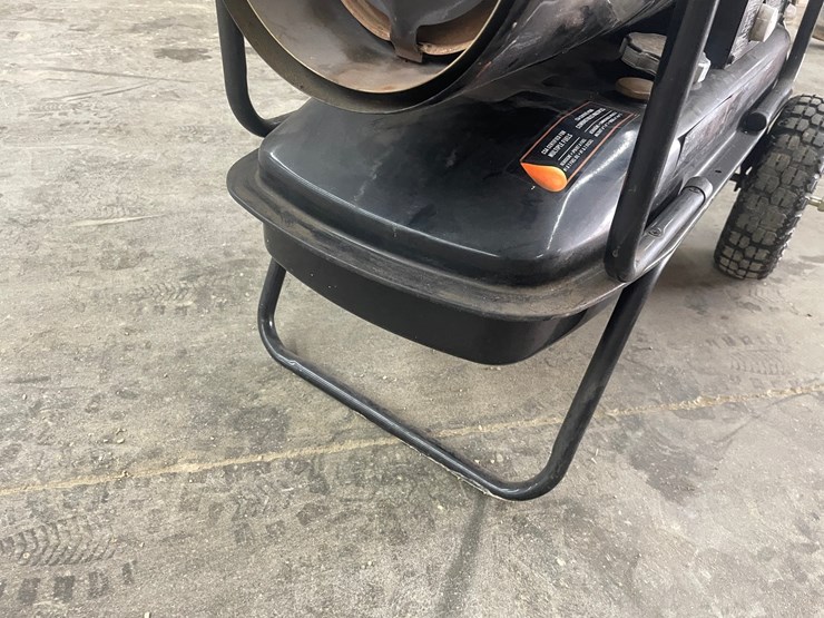 john-deere-135-image-17