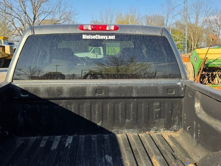 2011-chevrolet-2500-image-20