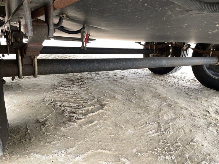 #201-•-2014-palomino-puma-253-fbs-27'-fifth-wheel-camper-(has-wi-title)-image-46