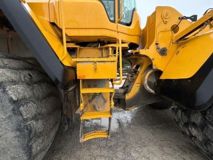 2012-volvo-l220g-image-23