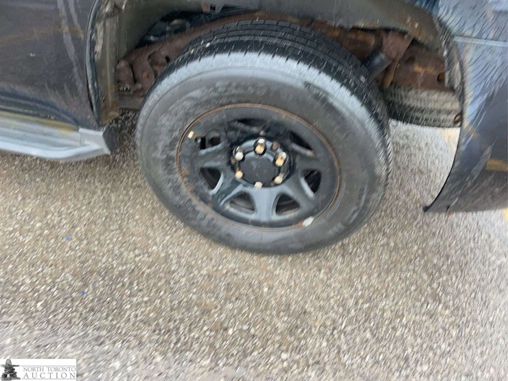 2015-chevrolet-tahoe-image-22