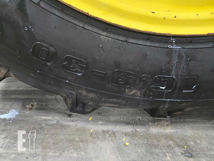 2011-john-deere-7830-image-23