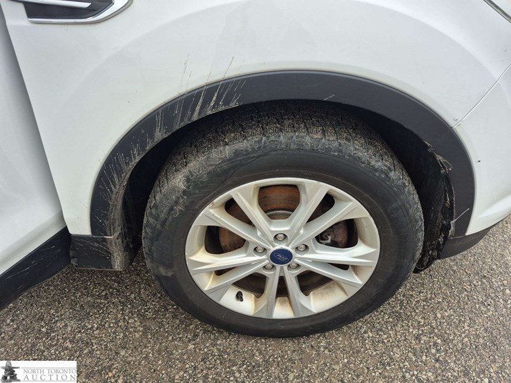 2017-ford-escape-image-27