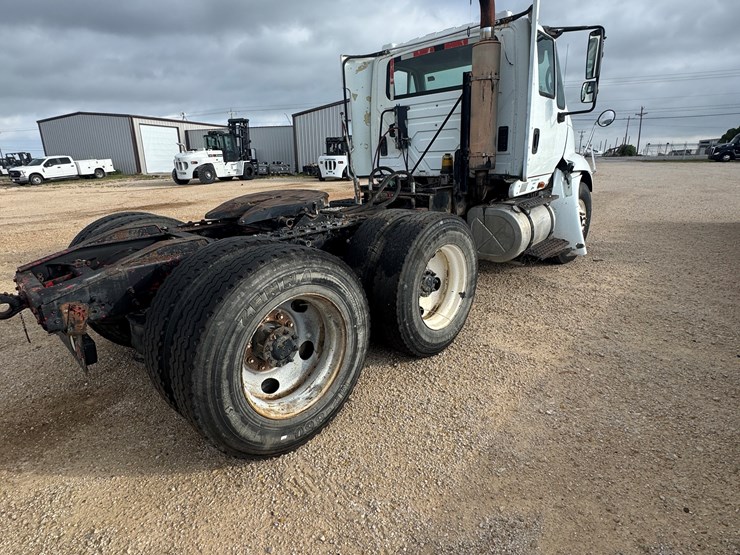 2004-international-transtar-8600-image-3