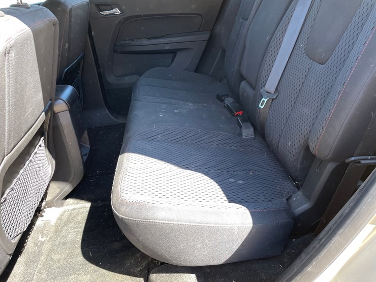 2013-chevrolet-equinox-image-48