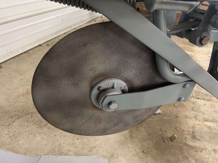 one-bottom-ferguson-plow-image-19