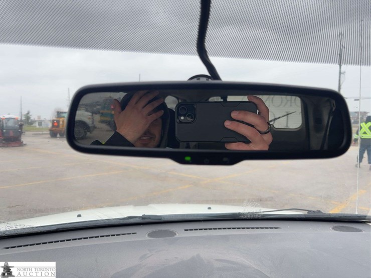 2011-dodge-grand-caravan-se-image-16