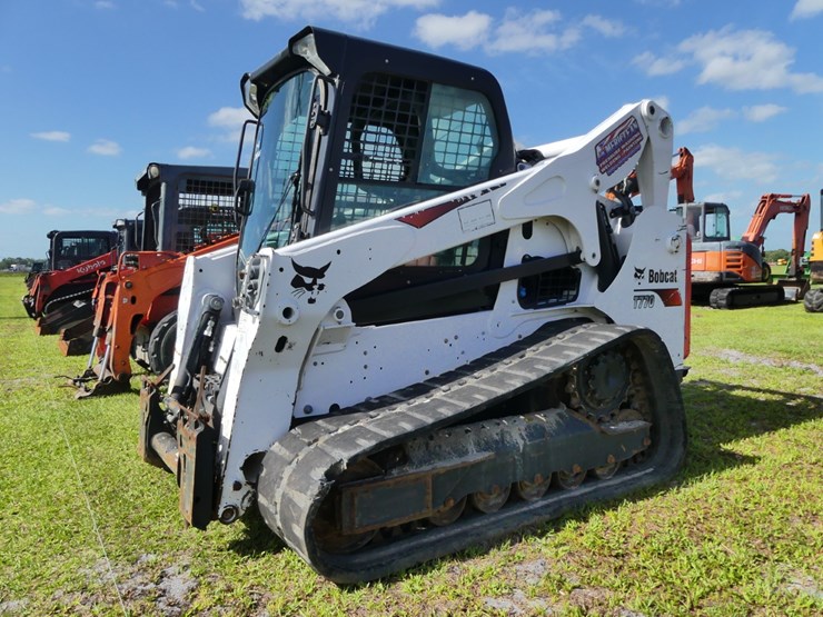2021-bobcat-t770-image-1