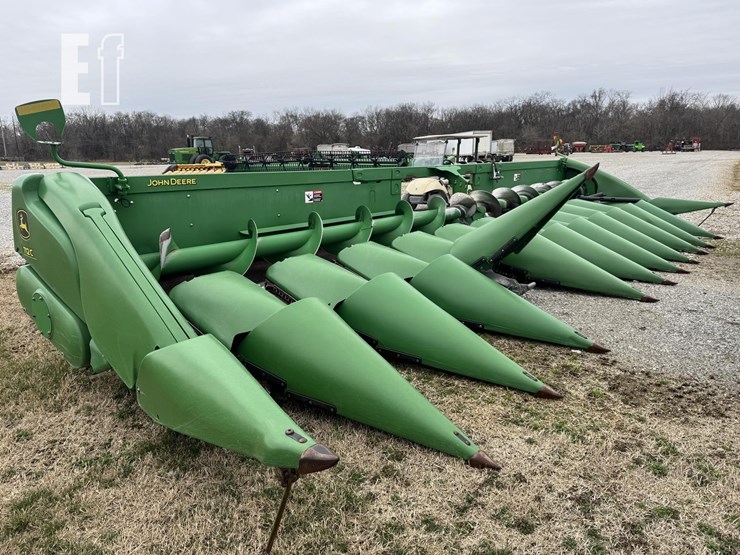 2018-john-deere-712c-image-10