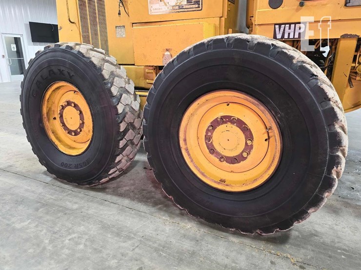 1995-caterpillar-120h-image-27