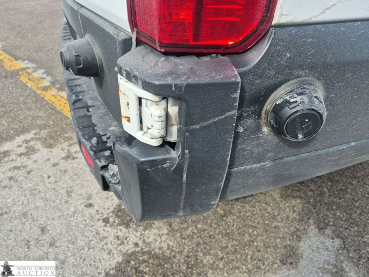 2016-ford-transit-image-24