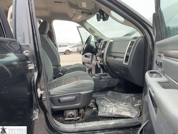 2016-dodge-2500-image-20