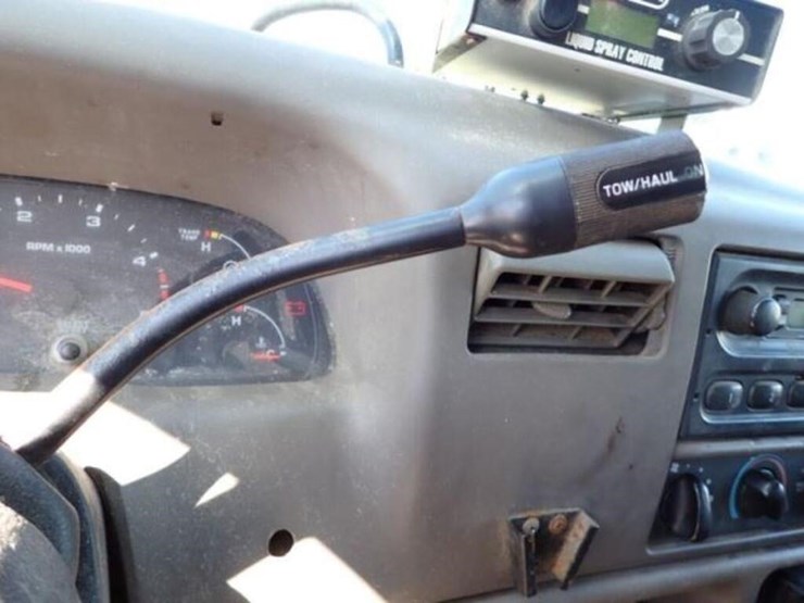 2003-ford-f550-xl-image-15