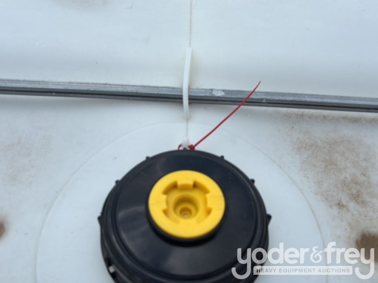 1650-kg-chemical-tank-image-10