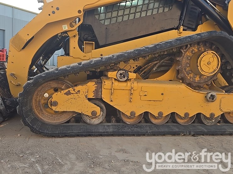 2022-caterpillar-289d3-image-11