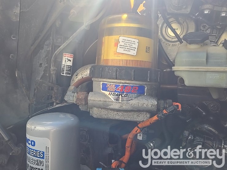 2014-freightliner-cascadia-113-image-69