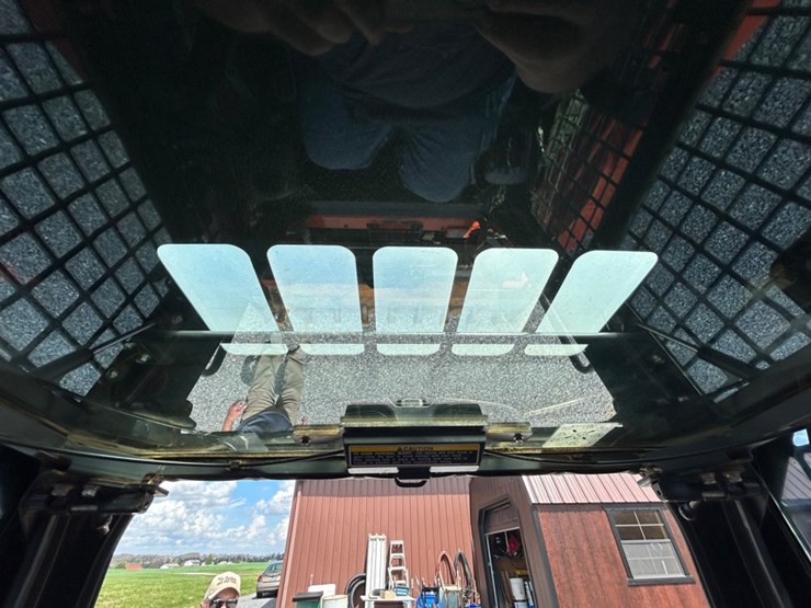 2013-kubota-svl90-image-25