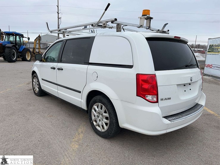 2014-ram-c/v-image-7