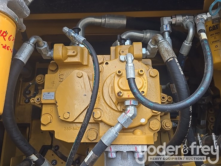 2017-caterpillar-336fl-image-41