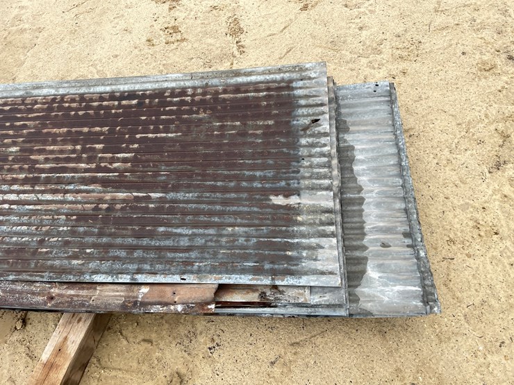 #3977-•-(16)-corrugated-steel-siding-image-6