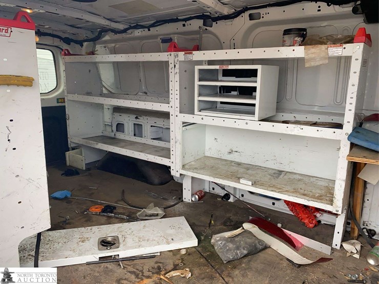 2015-ford-transit-image-26