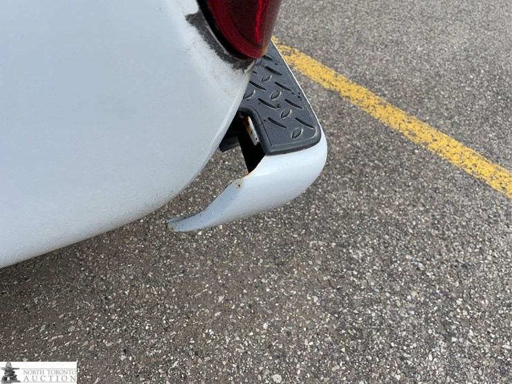 2012-chevrolet-colorado-image-28