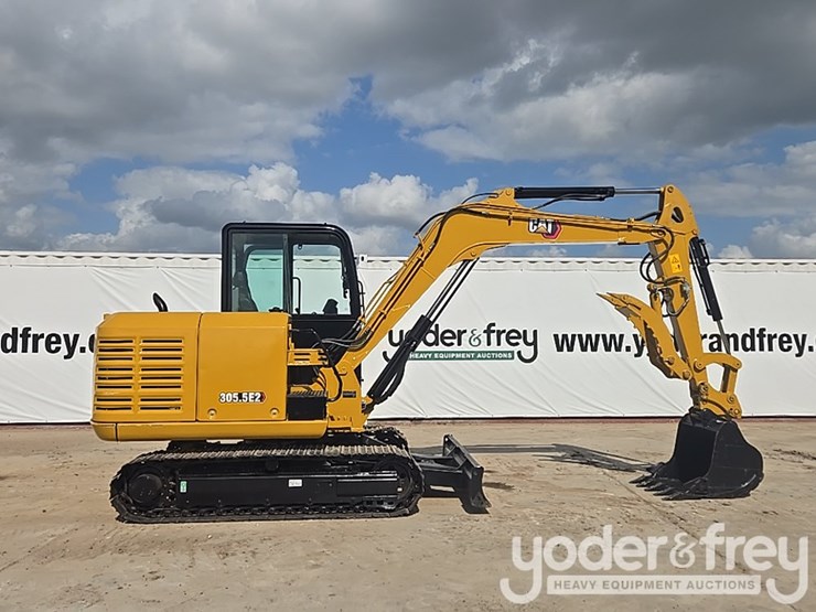 2018-caterpillar-305.5-image-6