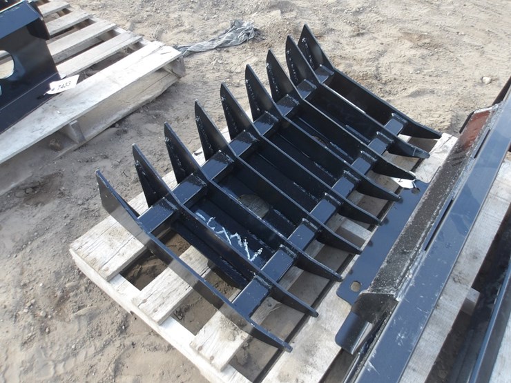 #7431-•-mini-universal-root-rake-image-3