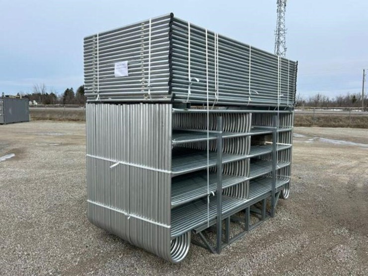 qty-of-(56)-10-ft-powder-coated-corral-panel-image-1