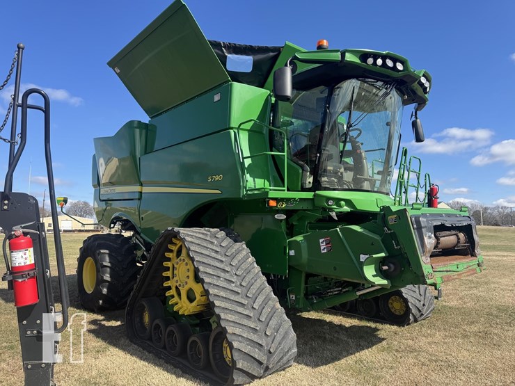 2019-john-deere-s790-image-2