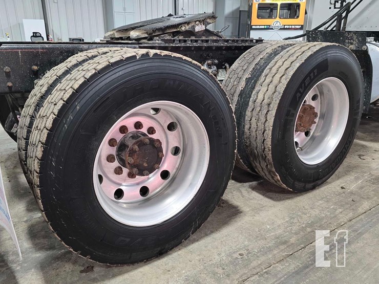 2008-kenworth-t800-image-25