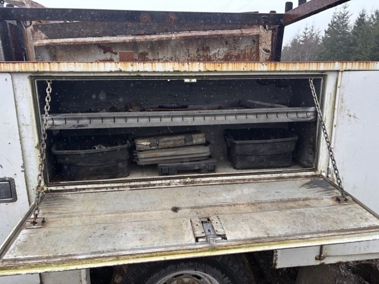 2001-ford-f350-image-18